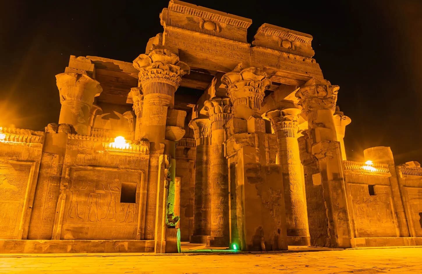 Tour to Edfu and Kom Ombo from Luxor thumbnail 3
