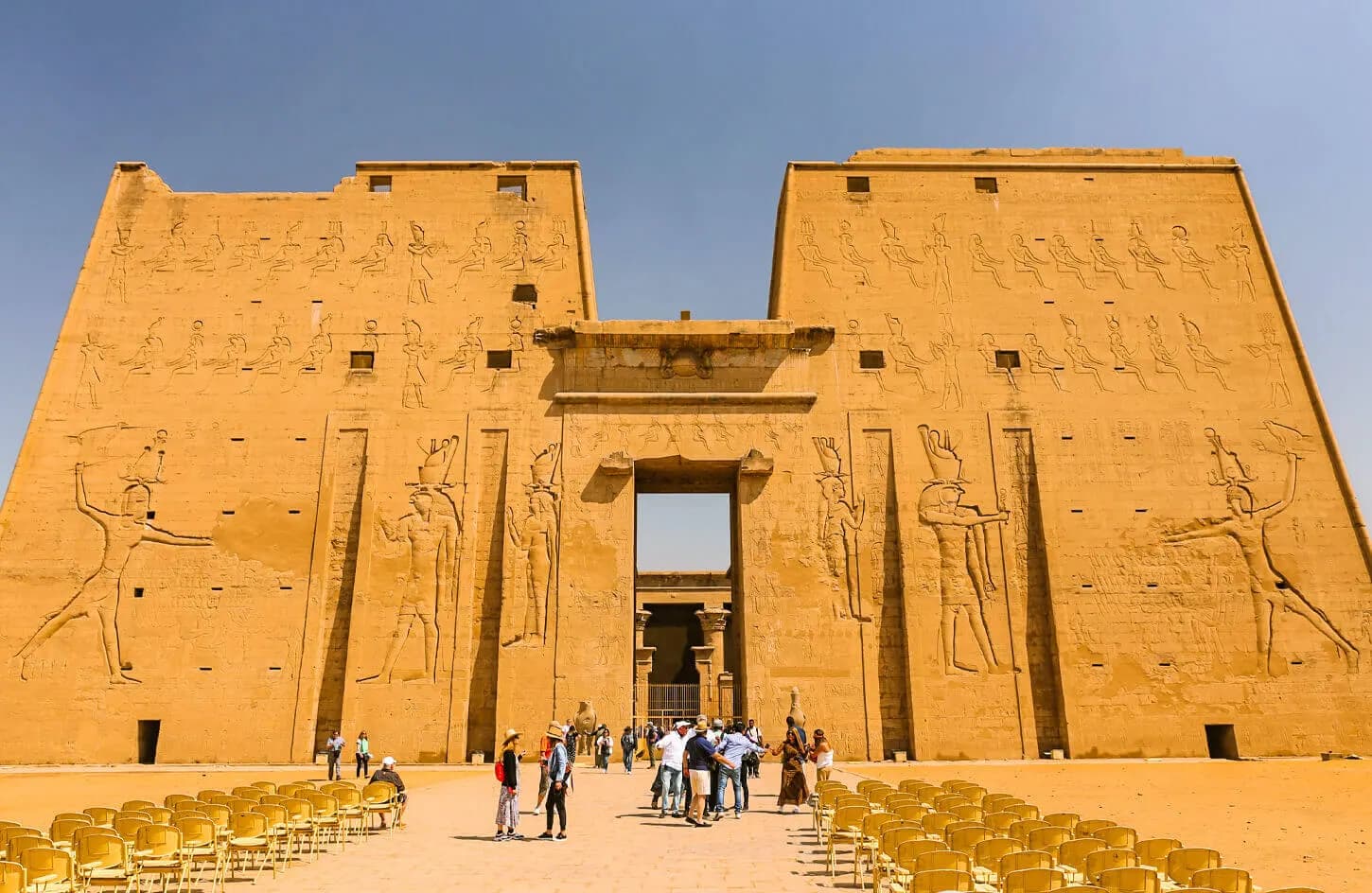 Tour to Edfu and Kom Ombo from Luxor thumbnail 1