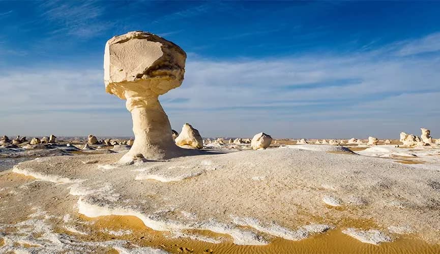 Western Desert in Egypt: Discover Hidden Oasis of Serenity