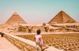 Private Layover Tour to Pyramids of Giza & Sphinx thumbnail 2
