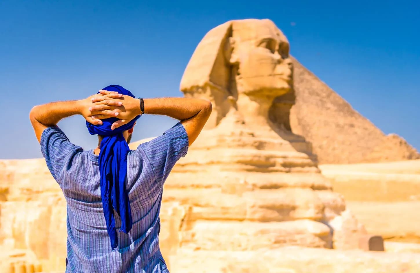 Stopover Tour to Giza Pyramids, Egyptian Museum & Bazaar thumbnail 1
