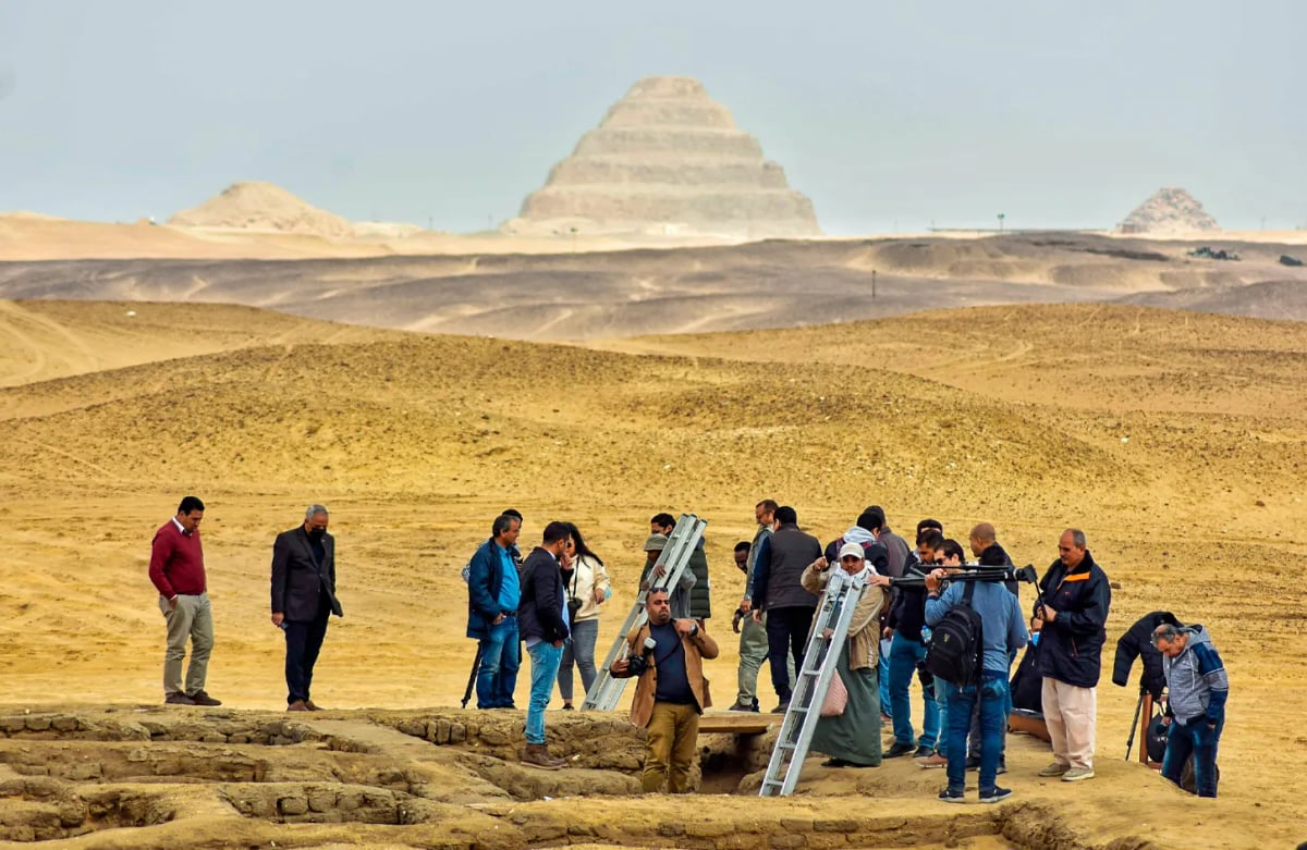 Day Tour to Giza Pyramids, Saqqara & Memphis 4