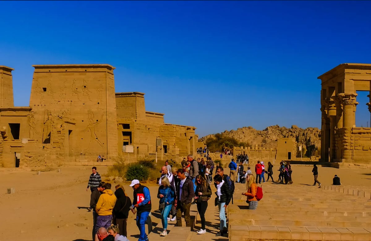 6 Days Cairo, Luxor, Aswan, and Abu Simbel Tour Package 1