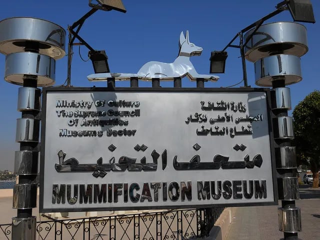 Tour to Luxor Museum and Mummification Museum 2