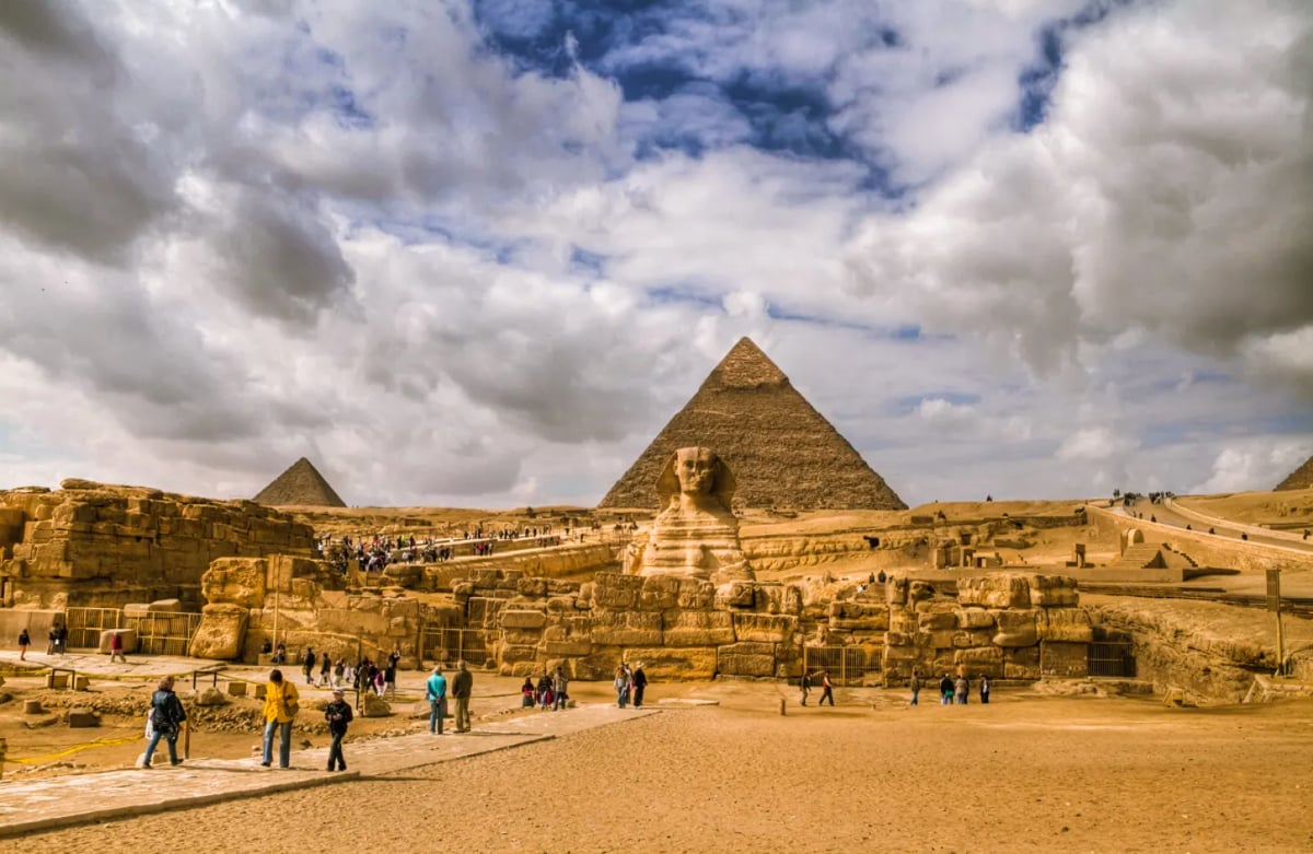 Total Solar Eclipse Egypt 2027: Witness History in the Path of Totality! 8