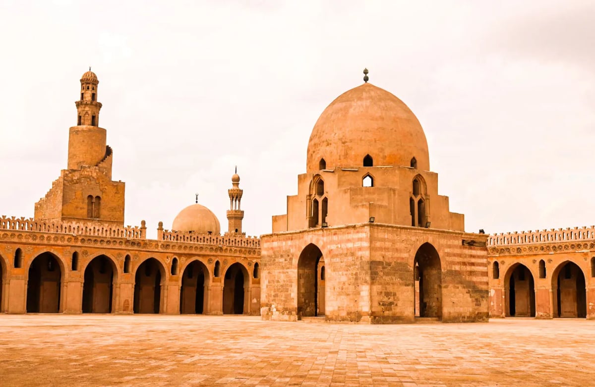 Tour to Cairo from Luxor by Flight 5